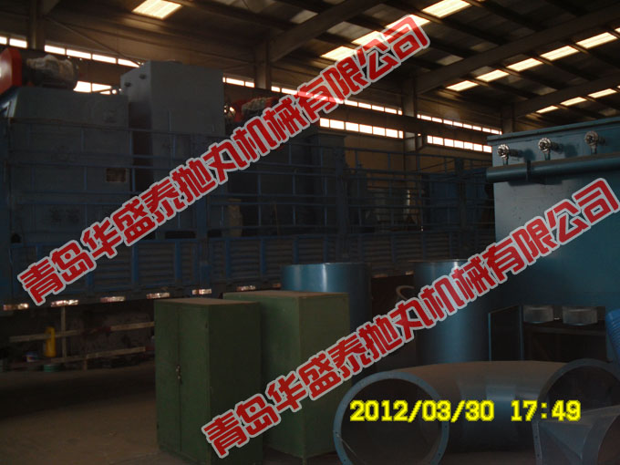 拋丸機(jī)正在裝車(chē)