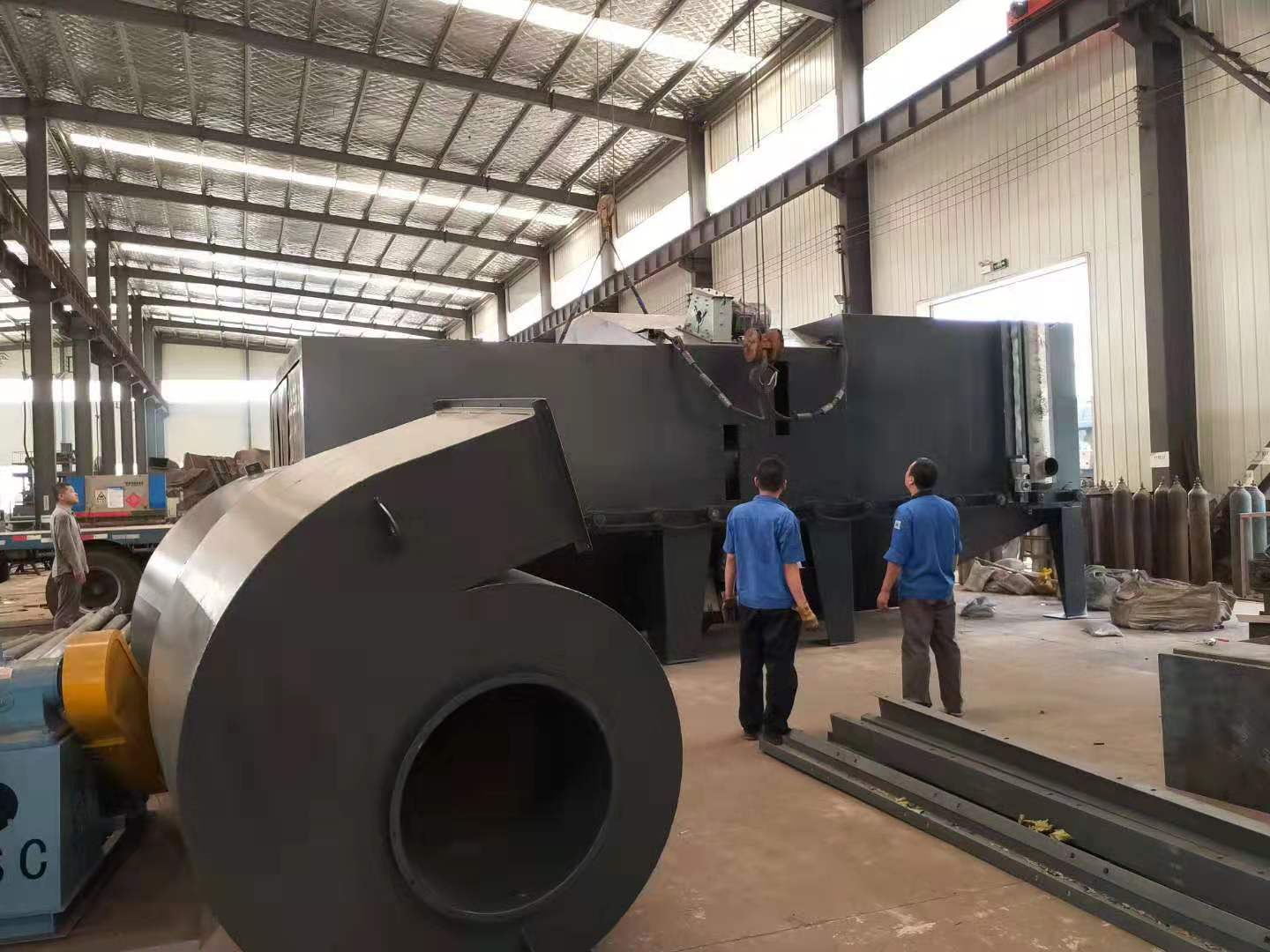 晉江市履帶式拋丸除銹清理機_晉江市履帶式拋丸除銹清理機_晉江市履帶式噴砂機_晉江市履帶式噴丸設備的工作原理是什么？